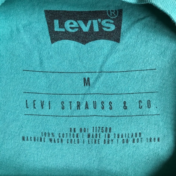 Vintage Levi’s oversized T - Picture 5 of 5